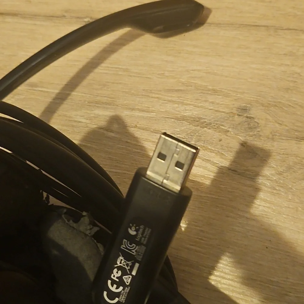 Logitech headset black with microphone - Picture 4 of 4